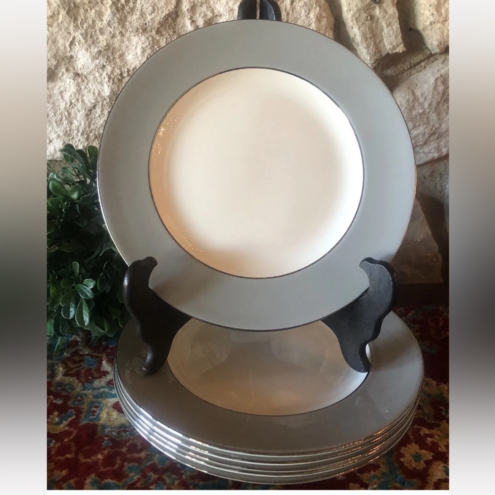 6‎ Vintage Homer Laughlin Cavalier Eggshell MCM Dinner Plates Ivory Gray Band